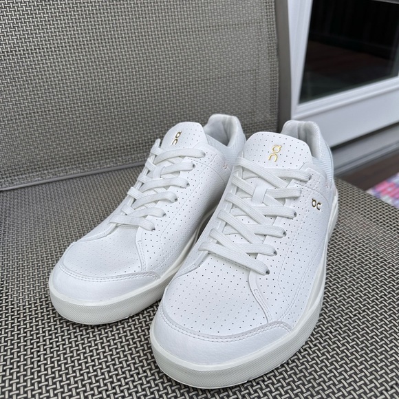 On Cloud The Roger Court Sneakers - Picture 6 of 11